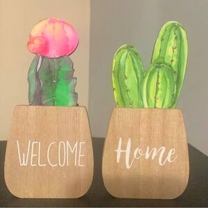 Welcome & Home cactus decor Ligtweight Wood Sets of 2 in Size 5 1/2"